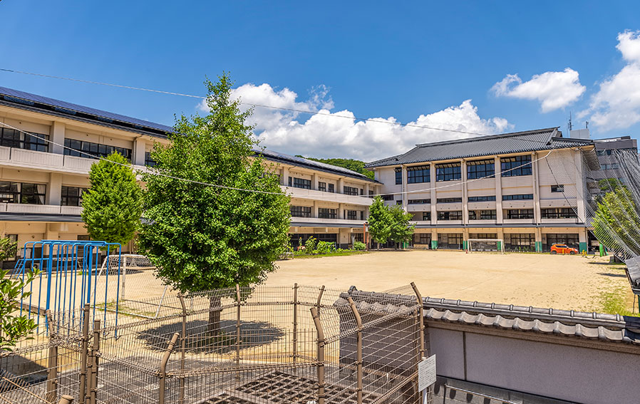 ファーネスト桜町通りタワー 桜町小学校まで徒歩2分とお子様の通学も安心