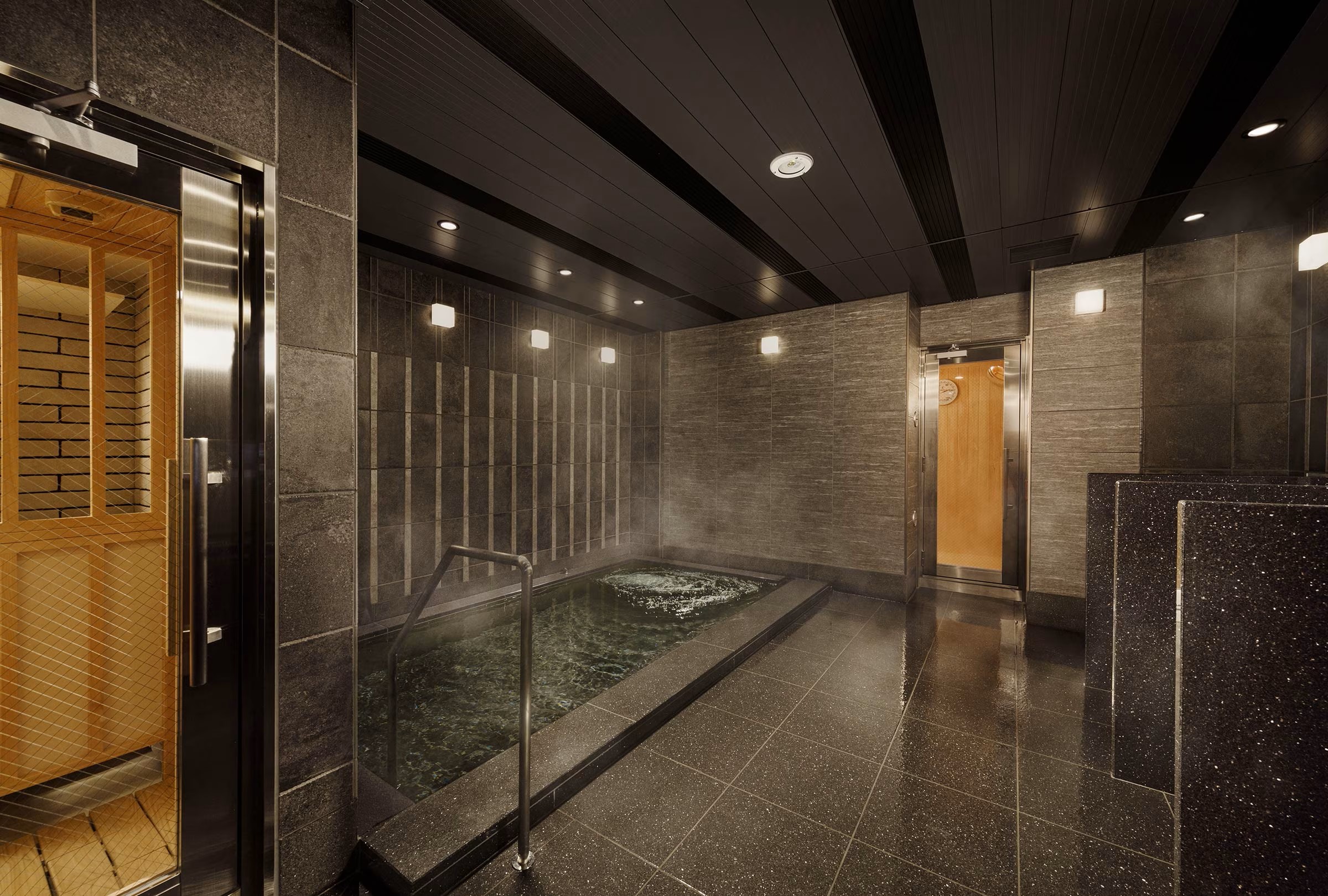 シティテラス上杉 誰しも時には、ふだんとは別の空間、別の時間に身を委ねたくなるもの。 そんな時は別邸HANAREへ。