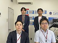 スタッフ