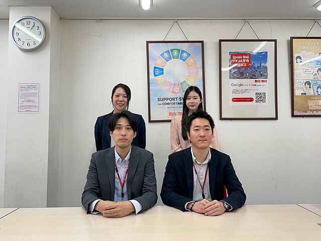 スタッフ
