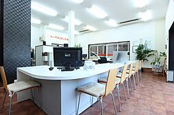 株式会社トーマスリビング　古賀店