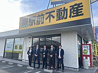 スタッフ