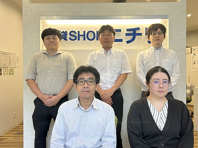 スタッフ