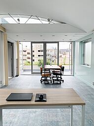 株式会社ホームセクション
