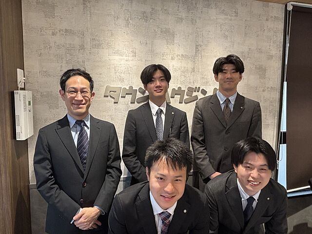 スタッフ