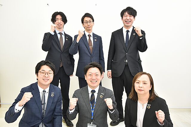 スタッフ