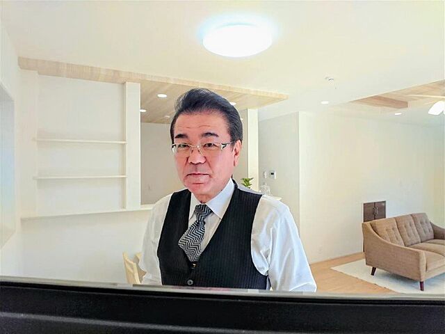 スタッフ