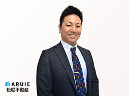 平出建