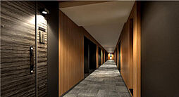 [内廊下完成予想CG] 外部からの視線や風雨から守る内廊下設計によって、高級感のあるホテルライクな雰囲気を演出します。