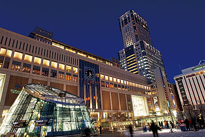 JR「札幌」駅 約2.6km
