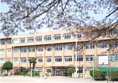 大和田小学校 約390m(徒歩5分)※提供写真