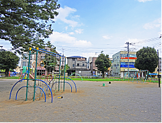 東大宮中央公園 約950m(自転車4分)