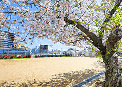 城巽公園 約130m(徒歩2分)