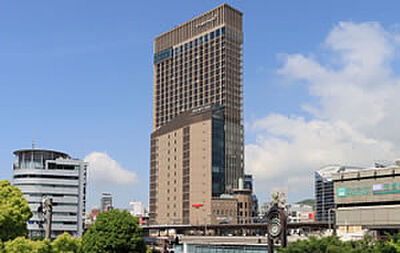 北野異人館街 約300m(徒歩4分)