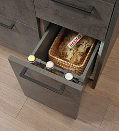 ジオ神戸三宮 ボトル用収納