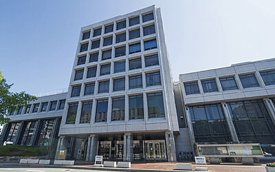 池田市役所 約440m(徒歩6分)