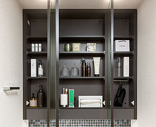 ガーラ・レジデンス船堀ブライト 三面鏡キャビネット