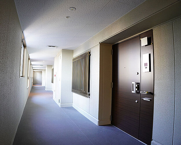 ポレスター鶴岡駅前プレミア 屋内廊下