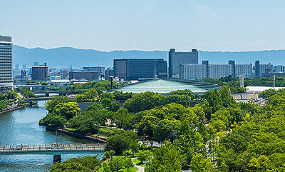 大阪城ホール (徒歩11分)