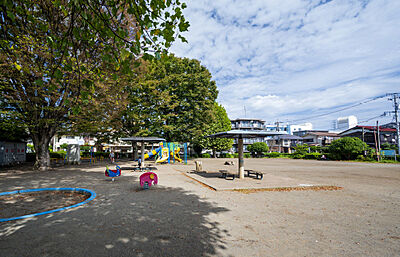 比丘口公園 約420m(徒歩6分)