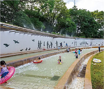 総合レクリエーション公園 約270m（徒歩4分）