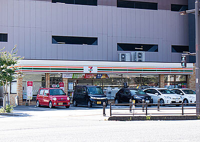 セブン-イレブン下関竹崎4丁目店 約60m（徒歩1分）