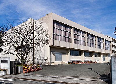 筑紫野中学校 約1,230m(徒歩16分)