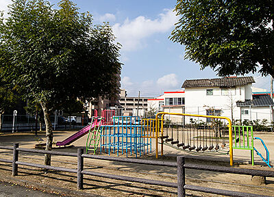 針摺西公園 約70m(徒歩1分)