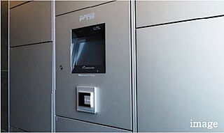 オーヴィジョン新山口スクエアガーデン 宅配ボックス