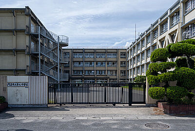 市立 第七中学校 約1,360m（徒歩17分）