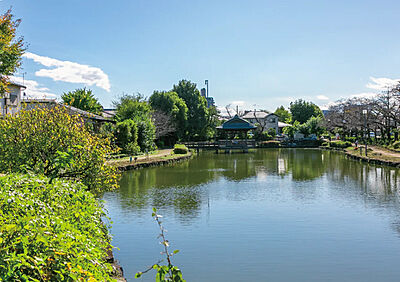 上沼公園 約500m (徒歩7分)