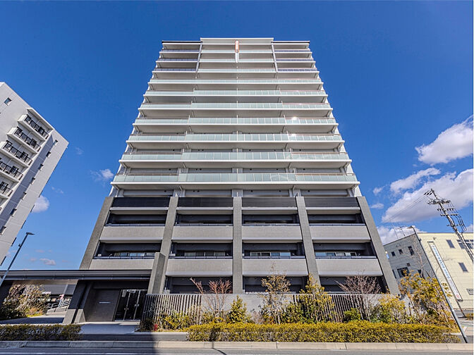 Tステージ 豊田四郷 レガリア EAST 外観