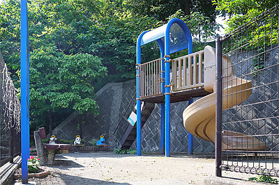 あさかわ公園 約450m（徒歩6分）