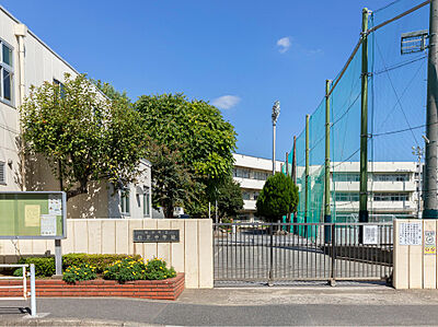 鶴見中学校 【通学校】 約2,080m（徒歩26分）