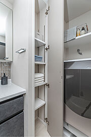 クラブスタイル神松寺 リネン庫