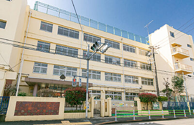 【通学区】出雲小学校 約630m(徒歩8分)