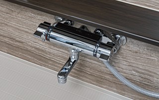 プレサンス グラン 大垣 サーモスタット付混合水栓&浴室カウンター