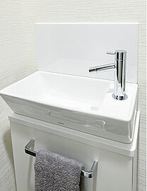 デュオステージ海老名II 手洗いキャビネット