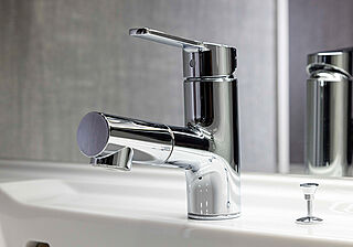 ウィスティリア豊橋 マルチシングルレバー混合水栓