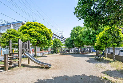 習志野台4丁目南公園 約140m（徒歩2分）