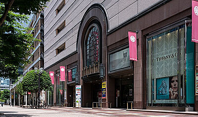 仙台三越本館 約630m(徒歩8分)