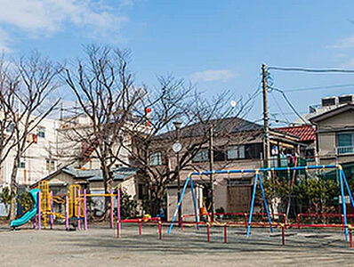 大新田公園 約180m(徒歩3分)