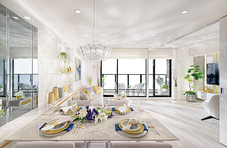 シティタワー泉一丁目 リビング・ダイニング