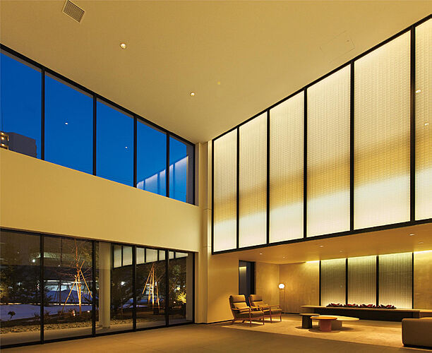 ザ・札幌タワーズ　ウエストタワー エントランスホール写真〈ウエストタワー〉（2025年3月撮影）