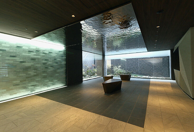 ザ・ライオンズ覚王山 エントランスホール（2025年4月撮影）<br />
