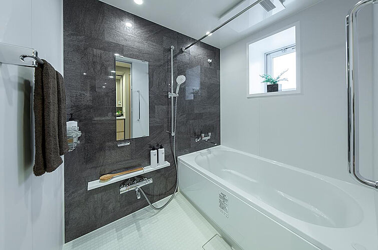 ザ・ライオンズ首里石嶺 バスルーム