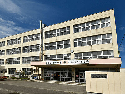 札幌市立東光小学校 約700m（徒歩9分）
