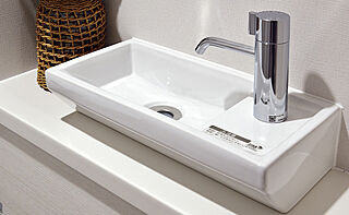 ブランズ札幌大通東 トイレ手洗いカウンター