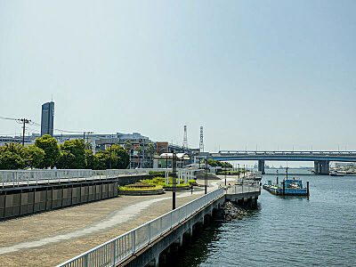 船橋港親水公園 約1,750m（徒歩22分）～約1,870m（徒歩24分）