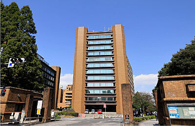 東京大学医学部附属病院 約1,980m